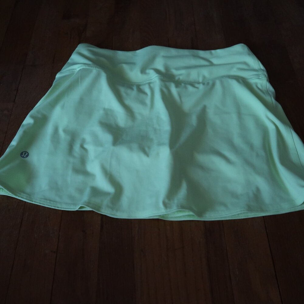 Lululemon Tennis and Golf High-Rise Wrap Skirt size 4 in Faded Zap